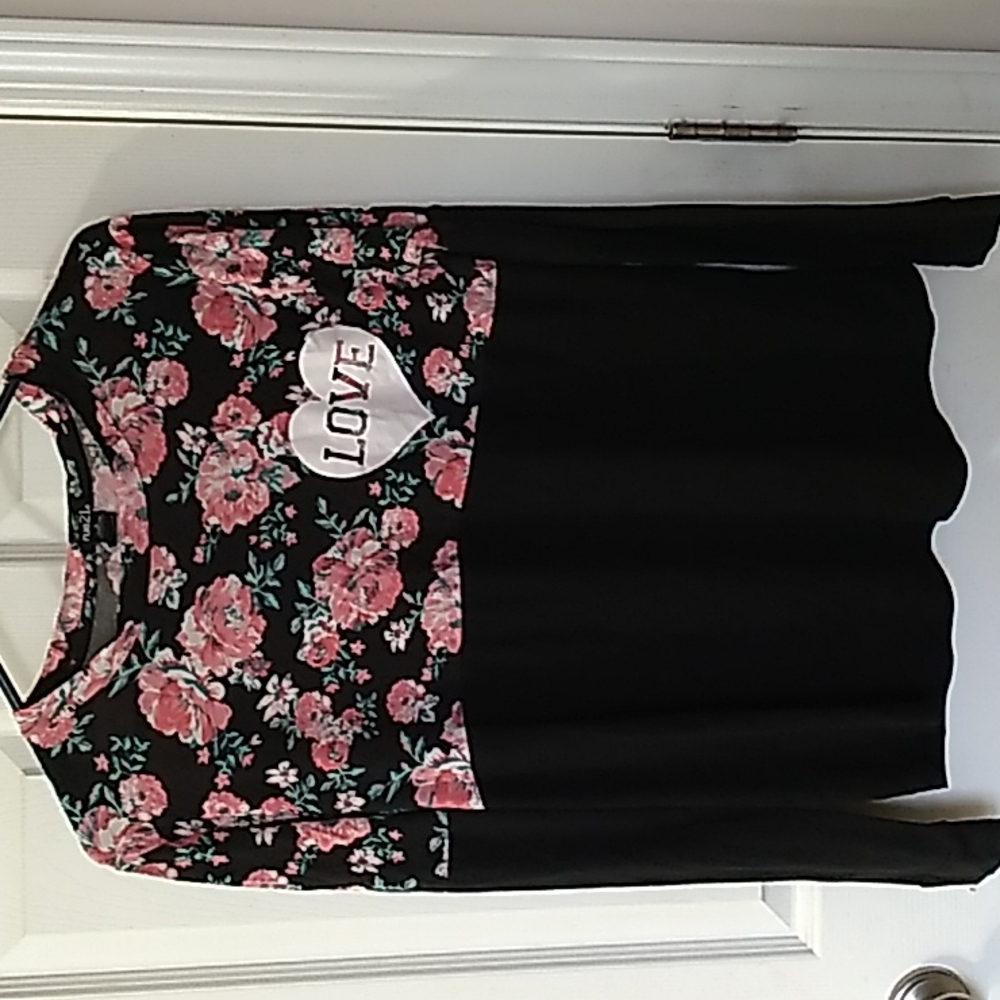 LOVE by Rue21 , Size: Large